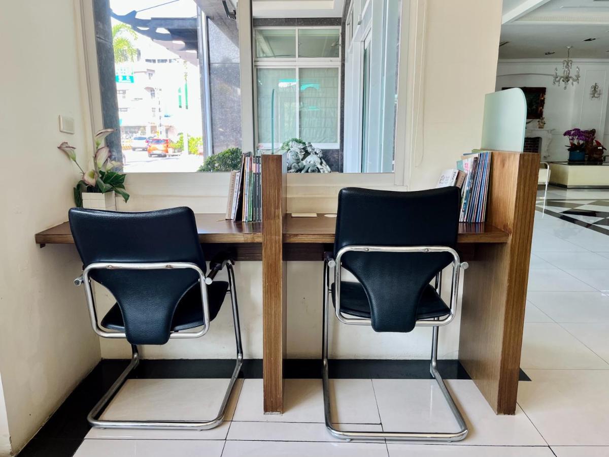 Sendale Tainan Science Park Hotel Xinshi Екстер'єр фото