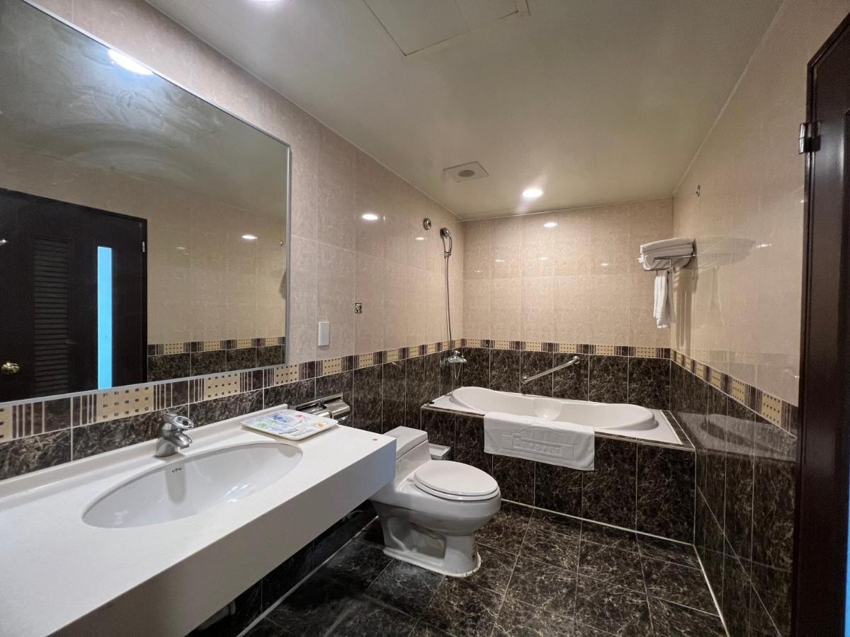 Sendale Tainan Science Park Hotel Xinshi Екстер'єр фото